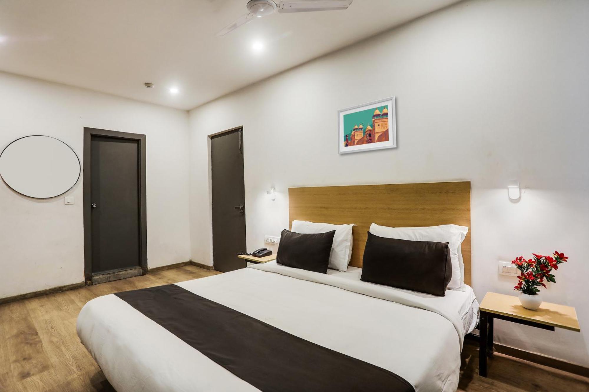 Townhouse Rajdhani Residency Sururnagar Extérieur photo